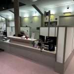 Hospital reception desk screening solution with powder-coated T3 profiles